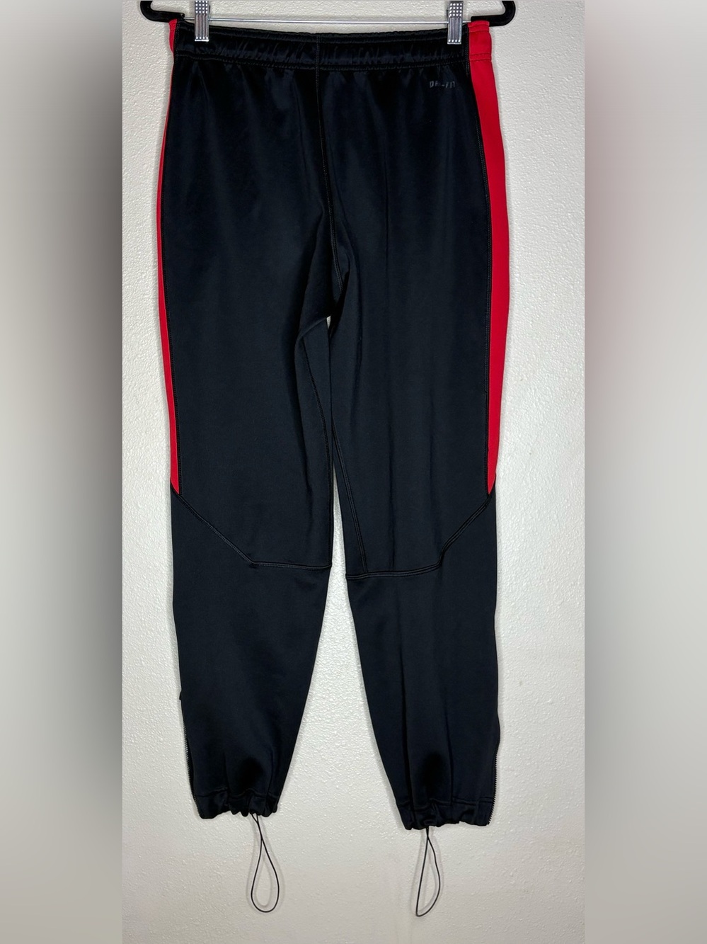 NIKE- Dri-Fit-Men’s. BLACK, RED Training Pant- Small - LIKE NEW